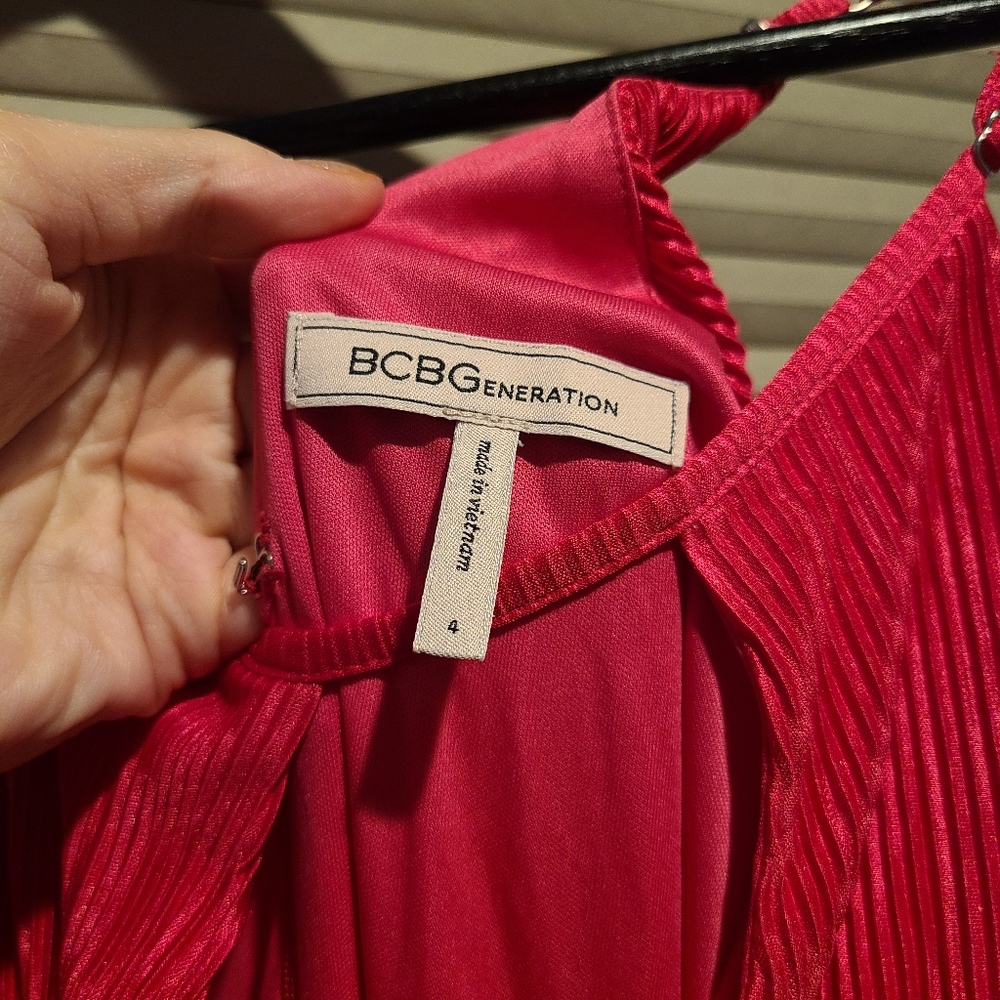 BCBGeneration SHIRRED CUTOUT gorgeous MAXI DRESS - Picture 4 of 6